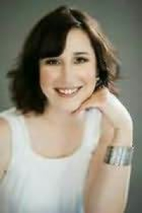 avatar of Elly Blake