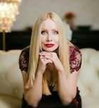 avatar of Karen Marie Moning