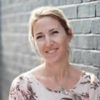 avatar of Lisa Jewell