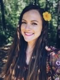 avatar of Rebecca Ross